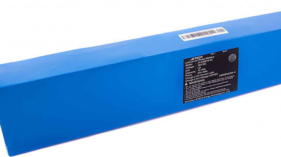 Hogyan töltse megfelelően elektromos rollerét?