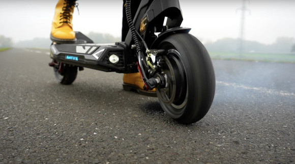 Bluetran Lightning értékelés: Villámgyorsan lenyűgöz